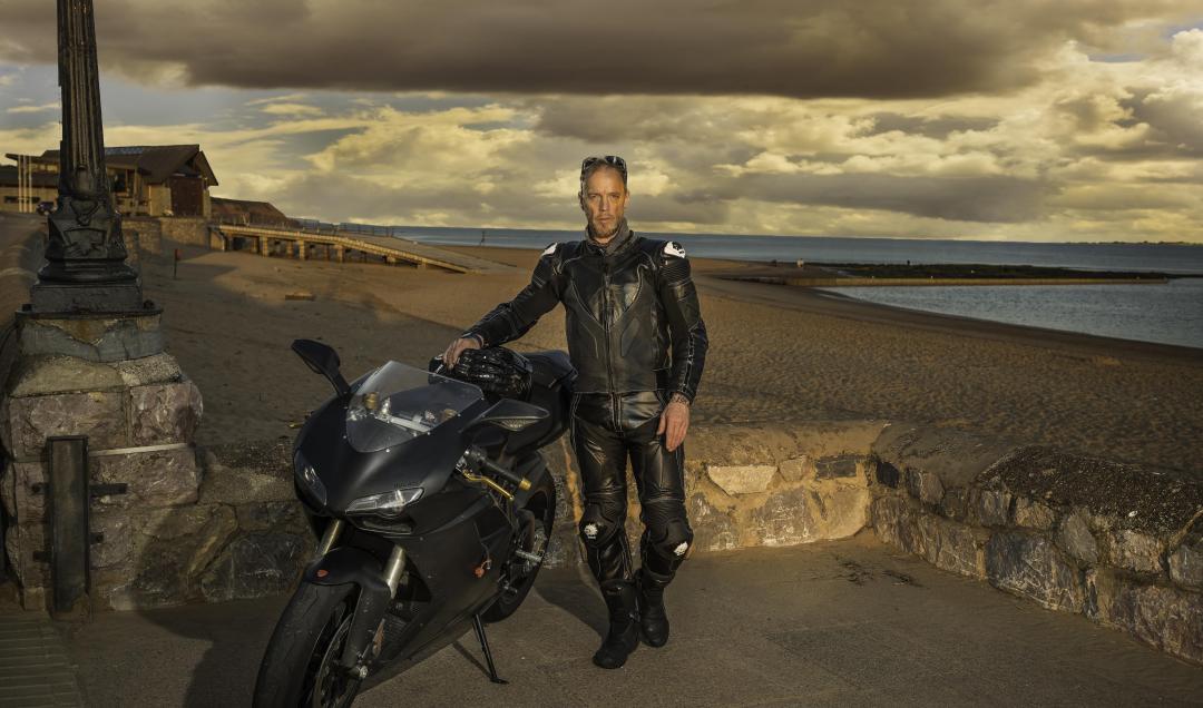 Black motorbike outlet leathers